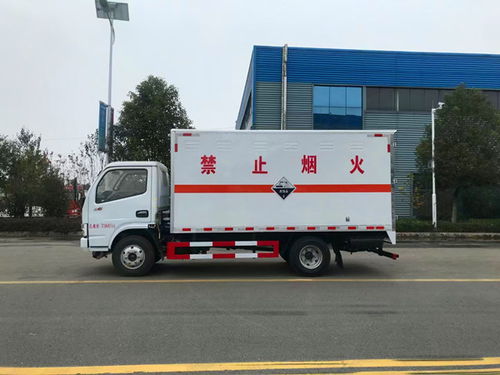 國六東風(fēng)小多利卡4米2腐蝕品廂式運(yùn)輸車