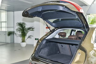 奧迪Q3 2015款35 TFSI quattro 技術型 行李廂空間與實用性深度解析